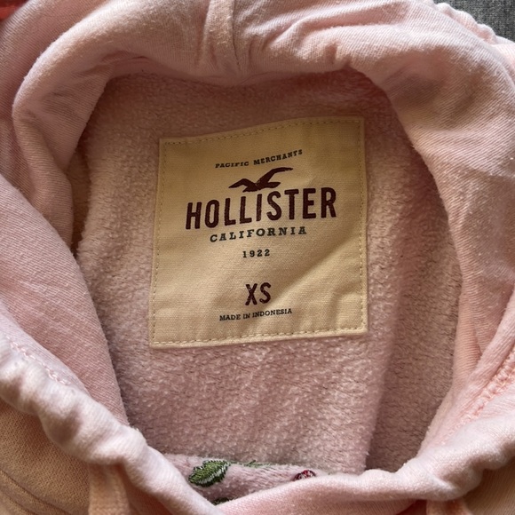 Hollister Cropped Hoodie - Picture 2 of 2